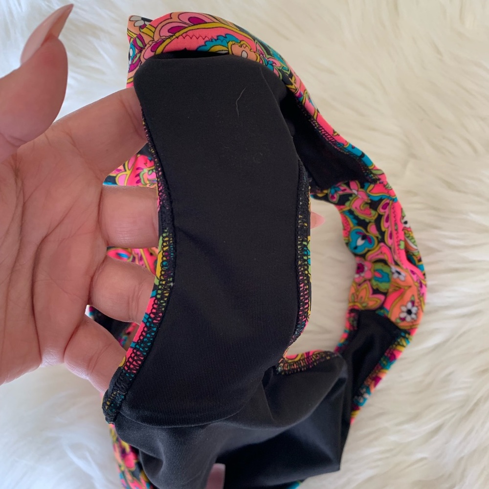 Victoria’s Secret paisley Ruched Sides Bikini - Picture 5 of 5